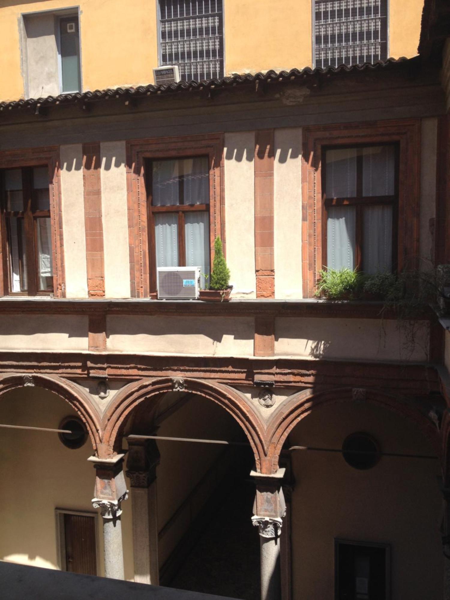 Free 30 Minutes Preemptive Cognitive Disconnect Therapy Price Location Real Duomo Palace Mini Suite Milão Exterior foto